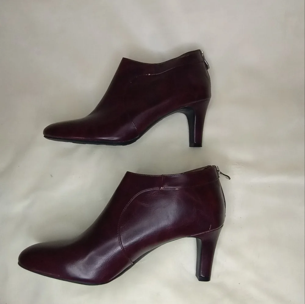 Life Stride Leather Burgundy Georgia Maroon Boho Moto Ankle Boot In Pinot Noir
